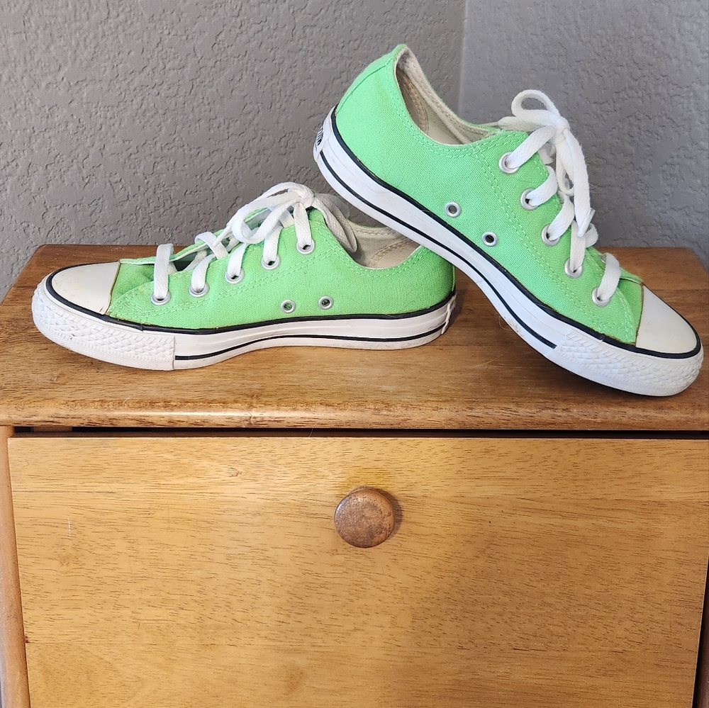 Converse All Star Neon Green Low Top Shoes, Size Women's 6, Men's 4